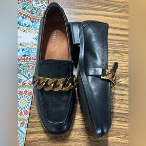 Vionic Black loafers with Gold accent. Size 6.5